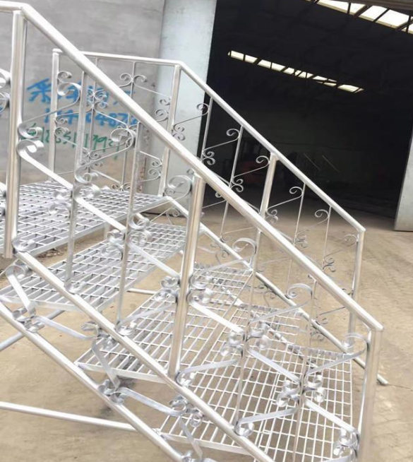 樓梯踏步板 樓梯踏步板