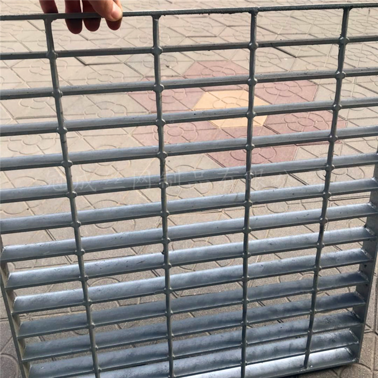 壓焊鋼格板